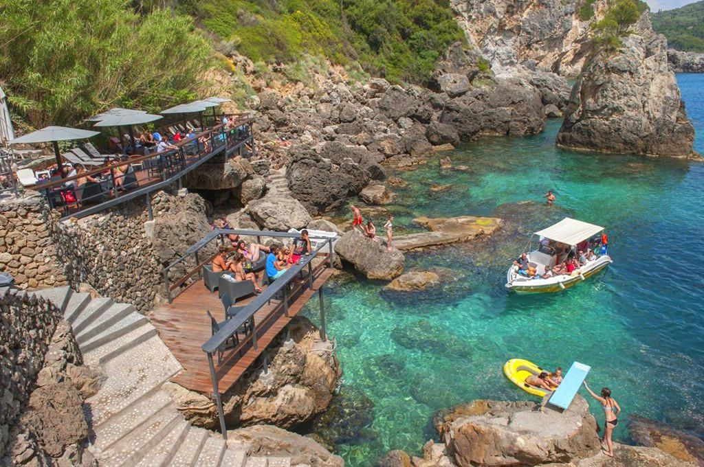 La Grotta Bar